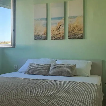 Anita Apartment