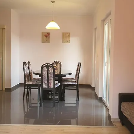 Anita Apartman